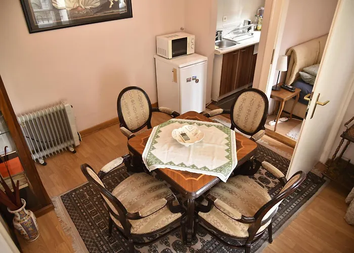 Center Bohemian Quarter *